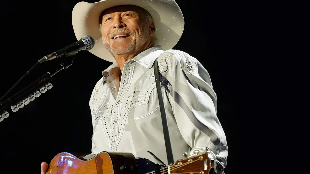 Taylor Sent One Country Thank-You. Pop Heard the Boos.