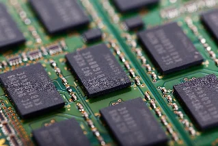 AI 研报早参｜2026-05-27：美光市值破万亿，韬定律三大主线落地，长鑫科技今日上会