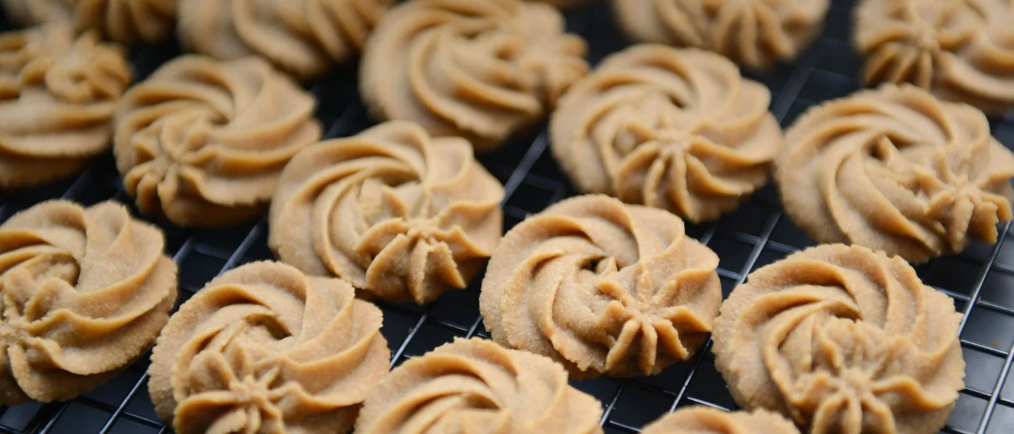 Your baking is not bad luck: 8 free fixes for sinking cakes and spreading cookies
