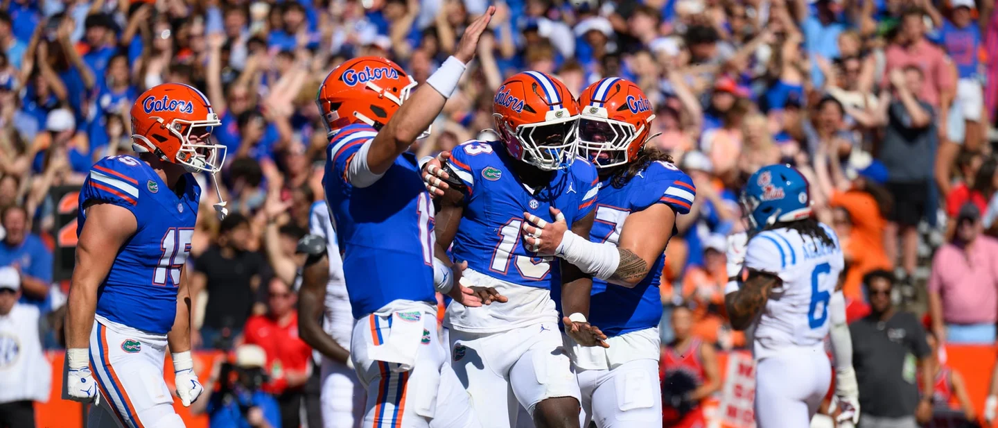 Week 4: Florida leaps to No. 8, four teams join the ballot, and Simmons turns five sacks into the edge-class lead