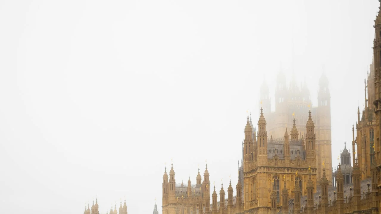 英国政治两百年:迪斯雷利早就说过了,没有人在听