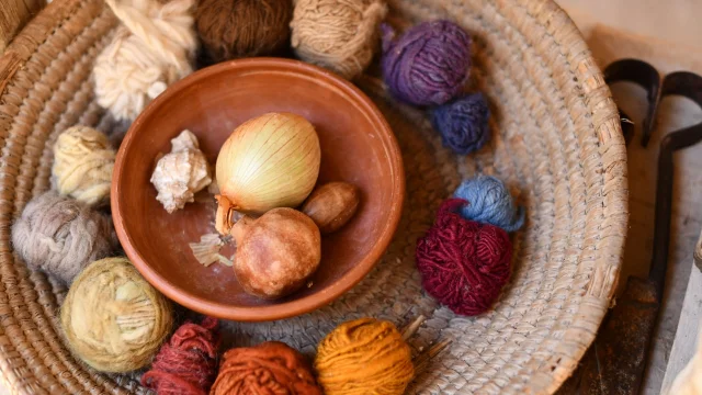 Onion-Skin Dye Mini Skein: A Gentle First Dye Pot