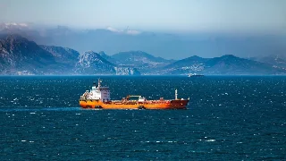 全球地缘风险日报｜2026年6月17日：霍尔木兹转入执行风险，欧盟再压影子船队