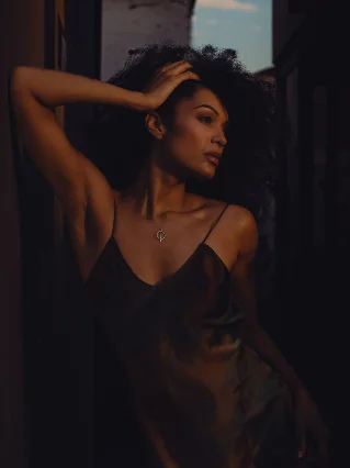 The Allure Edit: Four Looks Rewriting Summer Sensuality