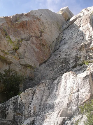 Open Book · Tahquitz Rock · 加州｜美国第一条 5.9，把宽裂缝写进等级史