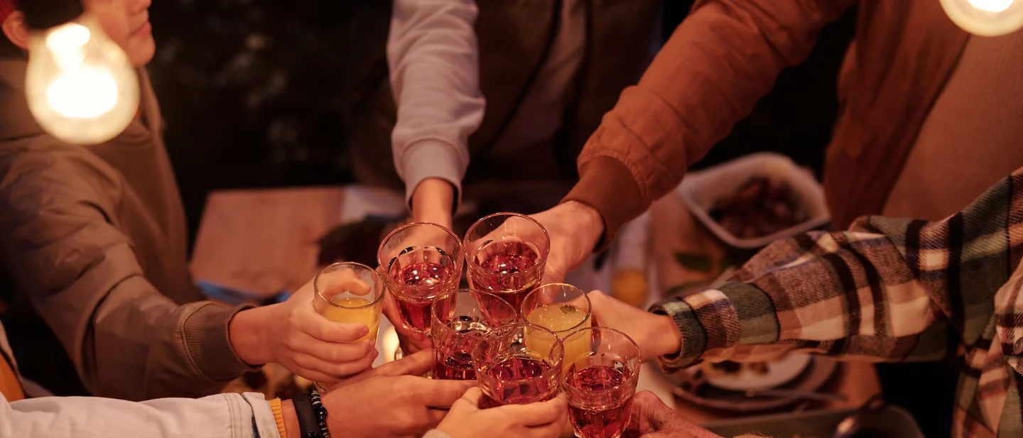 Your guests are not coming for the food: 8 free fixes for having people over