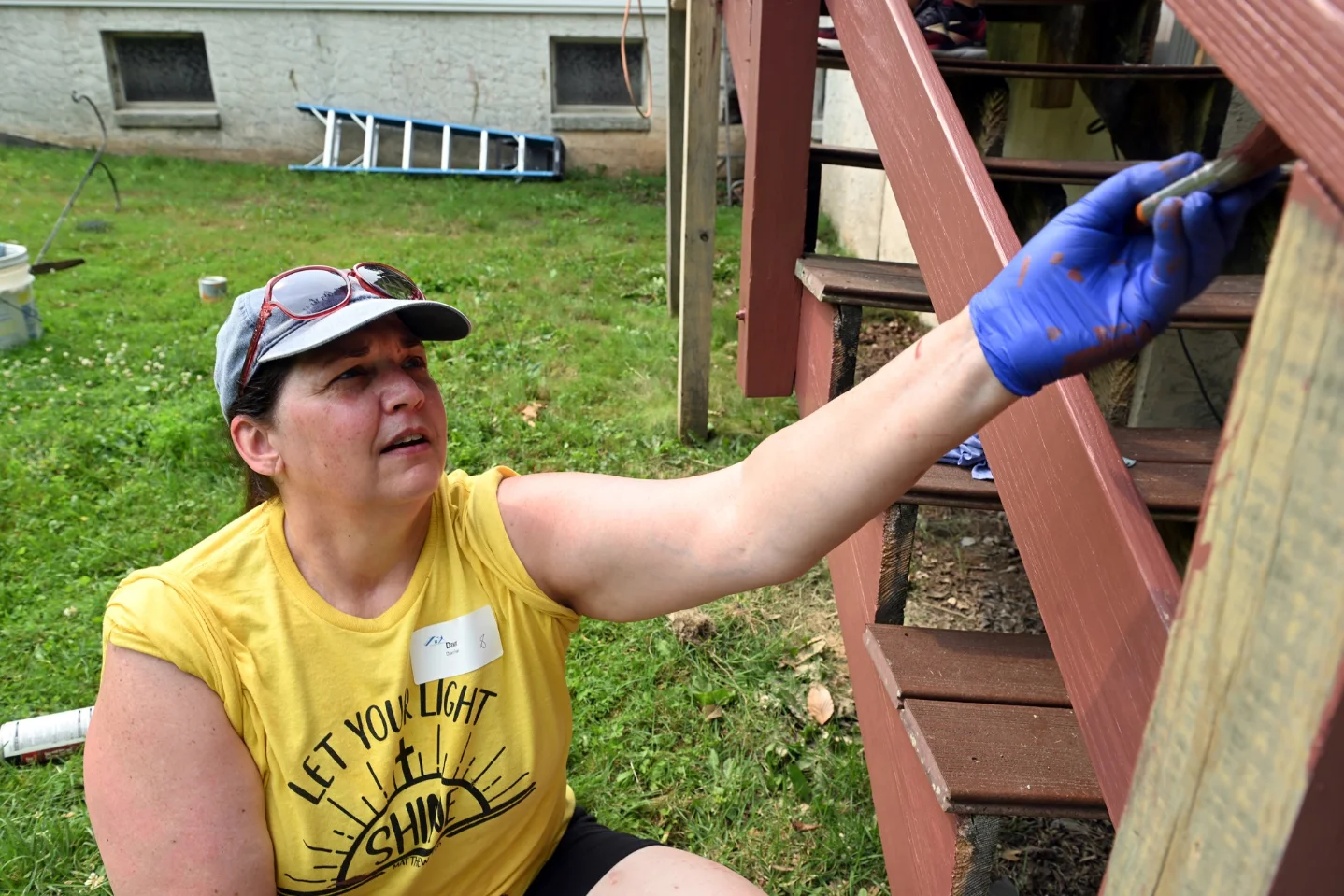 The yellow shirts that showed up for 63 homes