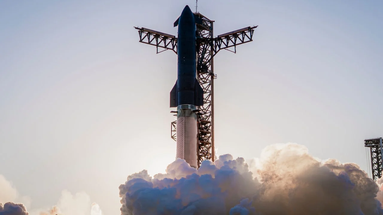 Elon 转推 Starship 新照片预告:neodrop 可以回,别把期待写成发射确认