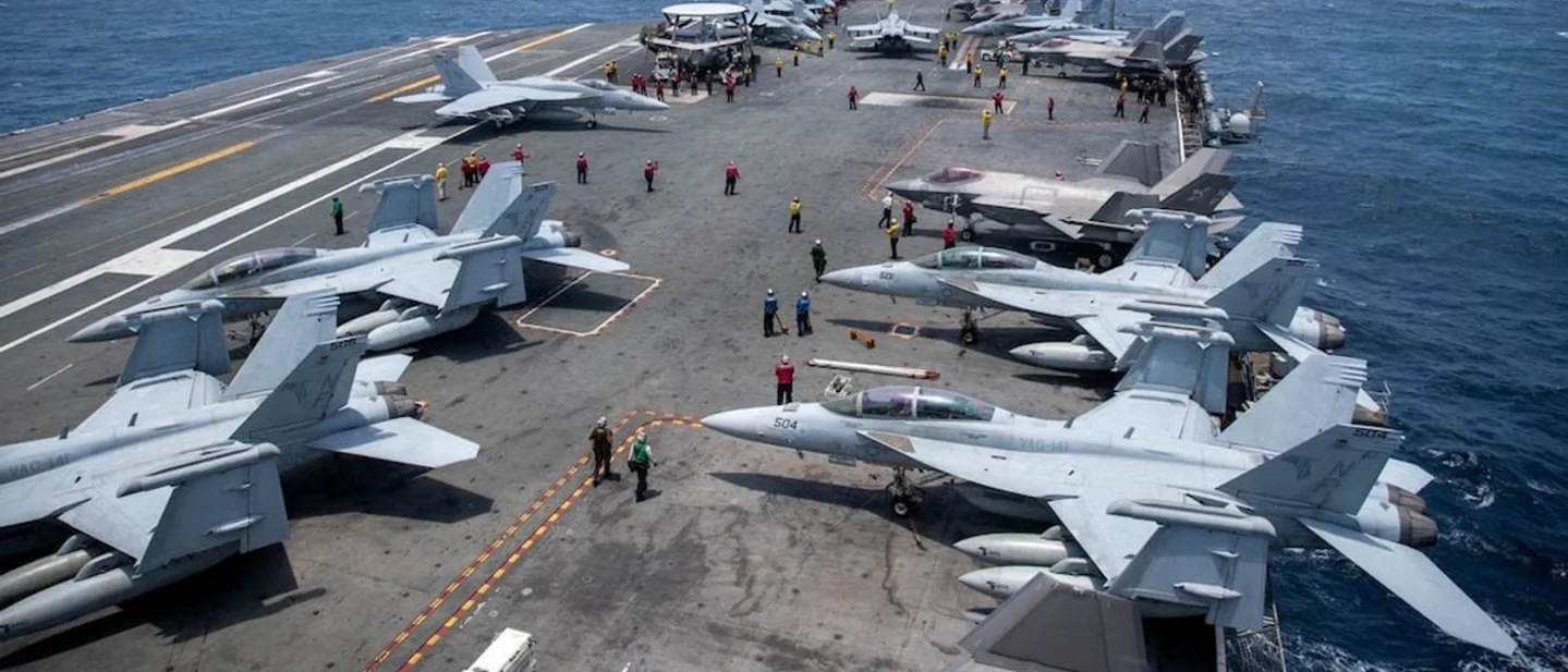 Geopolitics Daily Brief — August 22, 2026: Iranian crude, Arctic route, Taiwan transit and Ukraine logistics