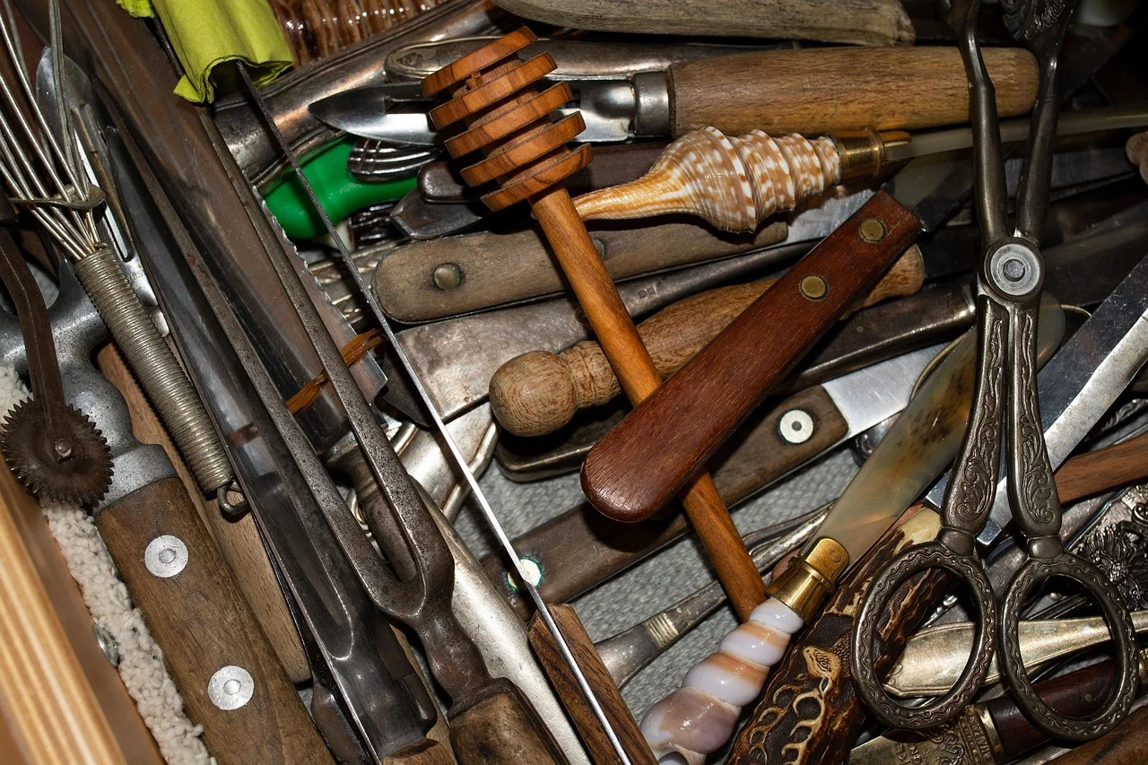 Your kitchen drawers are not a mystery box: 7 no-buy fixes