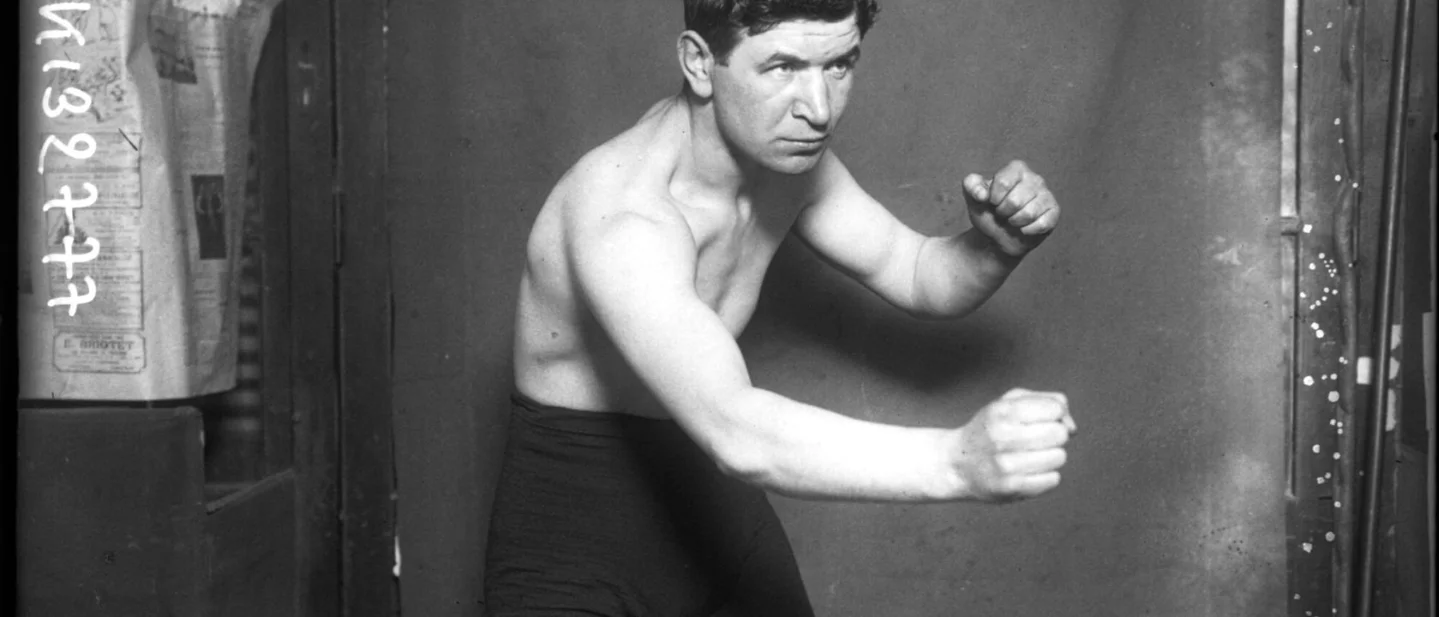 Pat O'Keeffe: the champion who boxed through an air raid and trained soldiers