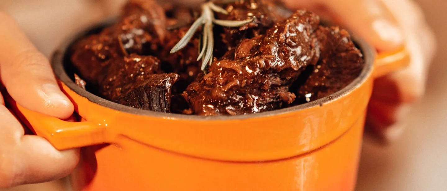 A slow cooker cannot brown, reduce or season: 8 free fixes before the lid goes on