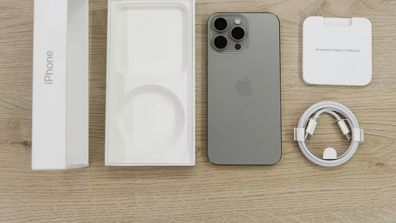 5月18日|咸鱼全新 iPhone 17 今日新增汇总:7条有效,最低7900入手 Pro