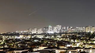 战局第100天：贝鲁特达希耶遇袭，伊朗弹道导弹直指拉马特戴维空军基地，谈判宣告停滞