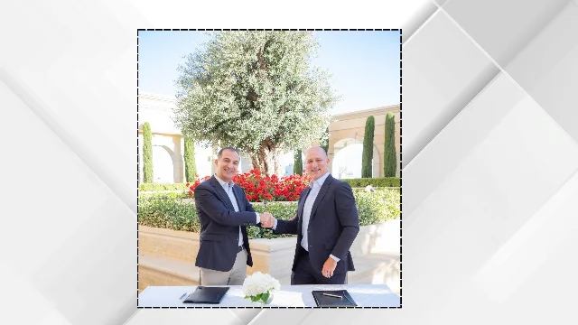 ISSF investment signing with Endeavor Catalyst V