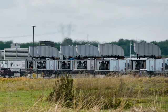 Gas turbines at xAI's Colossus data center on Riverport Rd, Memphis, TN