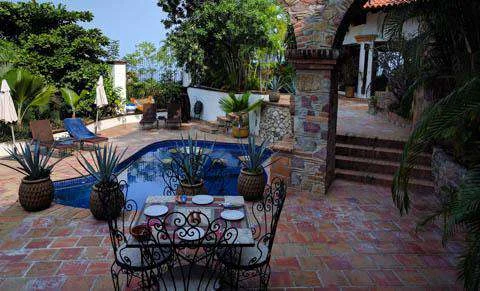 Puerto Vallarta budget beach route