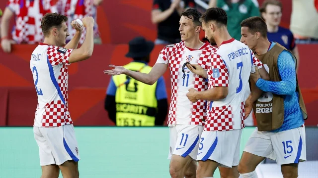 Croatia celebrate Ante Budimir's winner