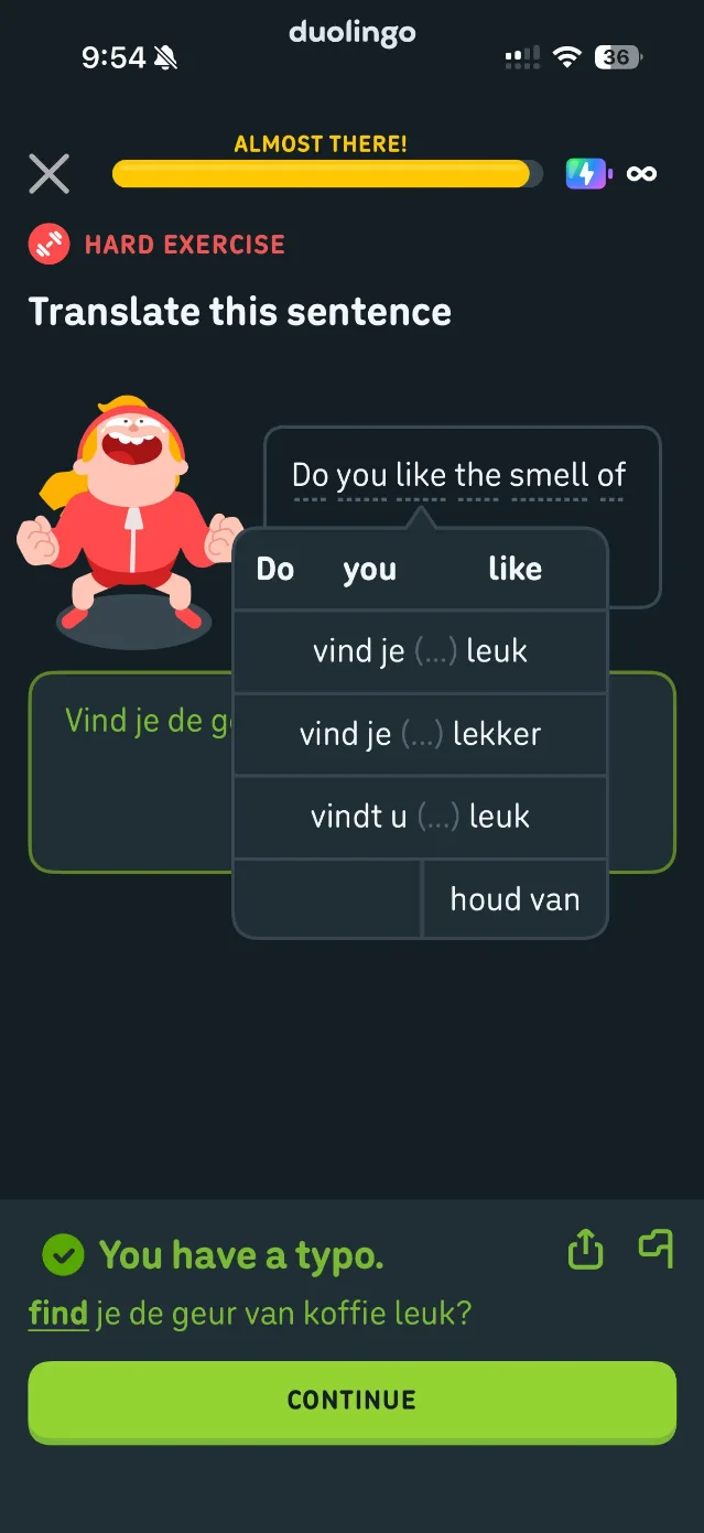 Duolingo screen marking "find" as a typo in a Dutch coffee-smell sentence