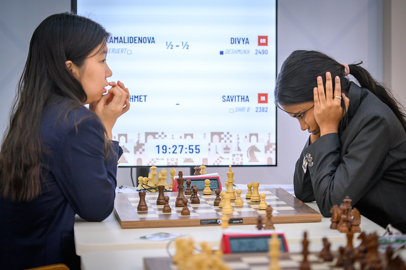 Savitha Shri and Elnaz Kaliakhmet in round eight