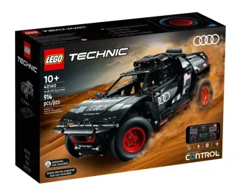 LEGO 42160 Audi RS Q e-tron Technic set — box front
