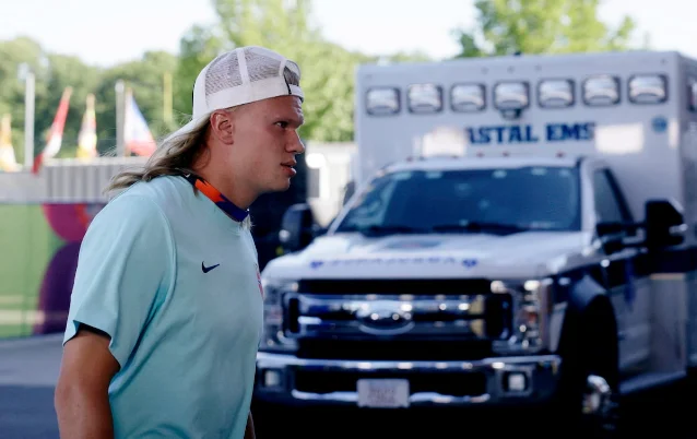 Erling Haaland arrives before Norway's World Cup opener against Iraq