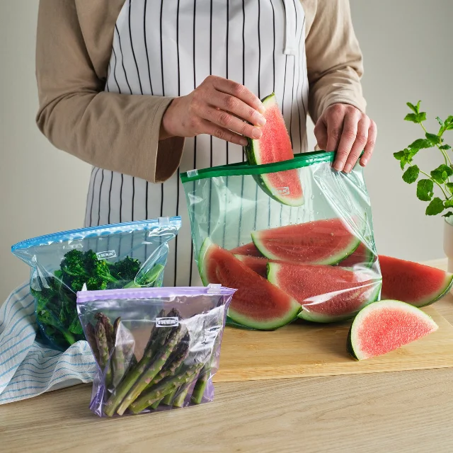 ISTAD slider bags being used for cut fruit and vegetables