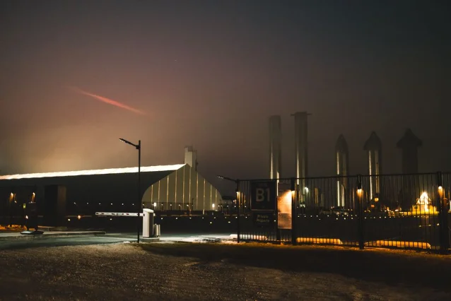 SpaceX 发射台夜景,Starbase,得克萨斯,摄于 2026 年 6 月 11 日