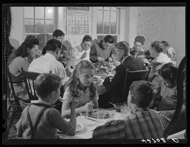 Original black-and-white Thanksgiving dinner of the Crouch family