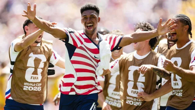 USMNT players celebrate against Australia