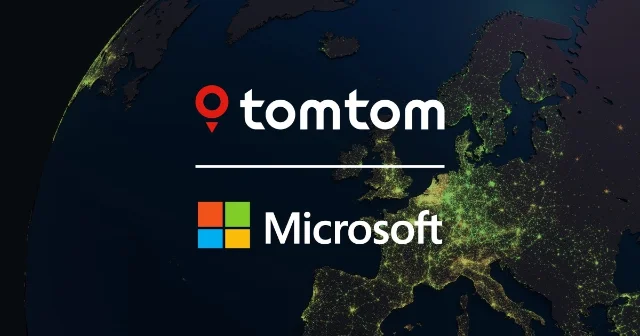夜间欧洲卫星图上并排 TomTom 与 Microsoft 标识