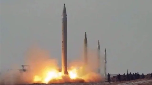 伊朗 IRGC 弹道导弹发射,四枚导弹同时升空,资料图(Tasnim 通讯社)