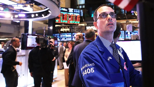 NYSE trading floor with Barclays trader, November 2013