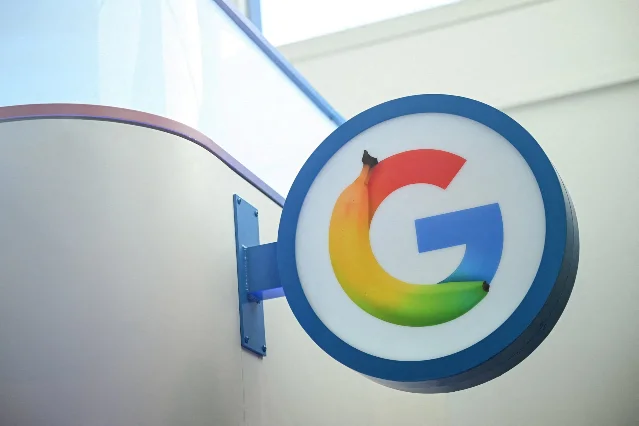 柏林 Google 人工智能中心的标识照片