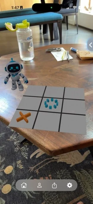 Pixi robot playing tic-tac-toe in AR