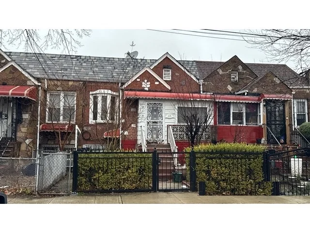 625 Lenox Road, Brooklyn — single-family home exterior (Bank Owned, OB $275K)