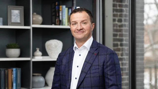 Dali Rajic 公开肖像