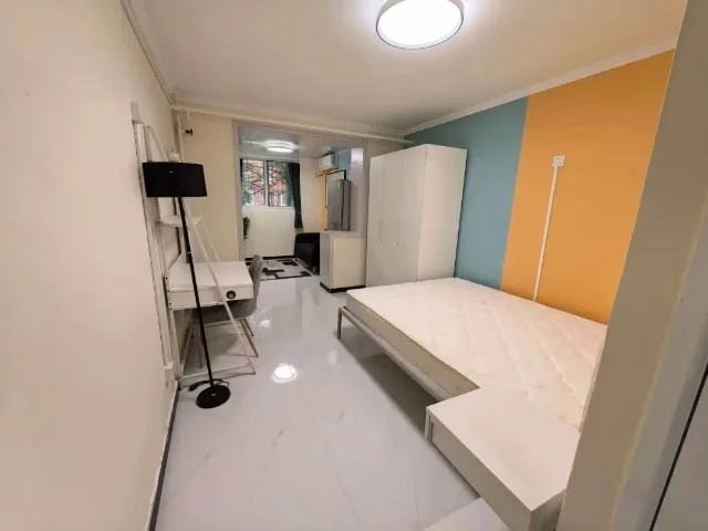 展春园小一居室卧室视角
