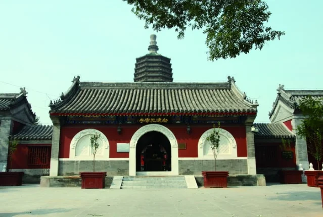 天宁寺山门与古塔