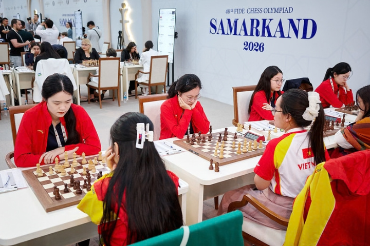 China against Vietnam in the last round