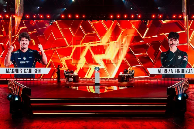 Magnus Carlsen and Alireza Firouzja at the Esports World Cup