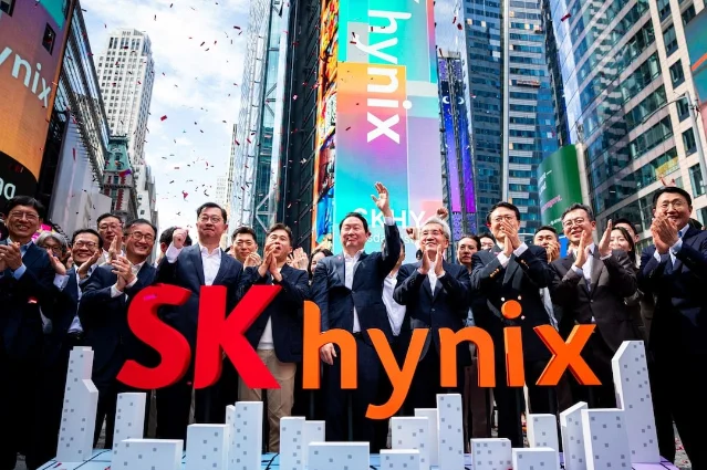 SK 海力士在纳斯达克上市现场合影