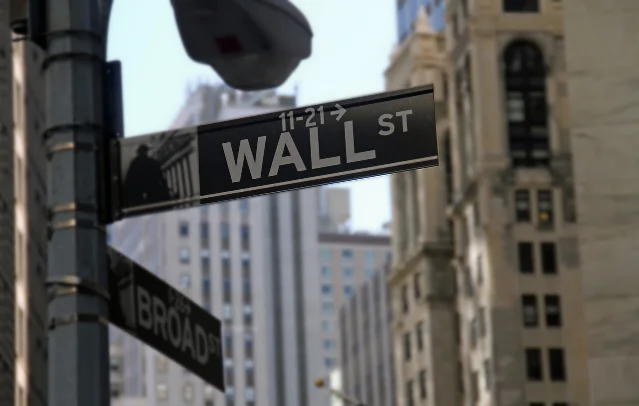 Wall Street and NYSE, lower Manhattan — Refco was headquartered nearby at One World Financial Center