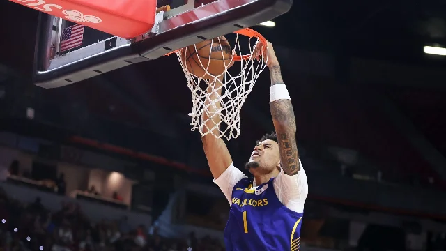 Golden State forward Yaxel Lendeborg attacks the rim during Summer League action