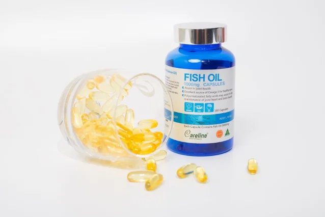 Fish oil capsules — the observational PUFA finding in this cohort study does not translate directly to a DHA supplement recommendation
