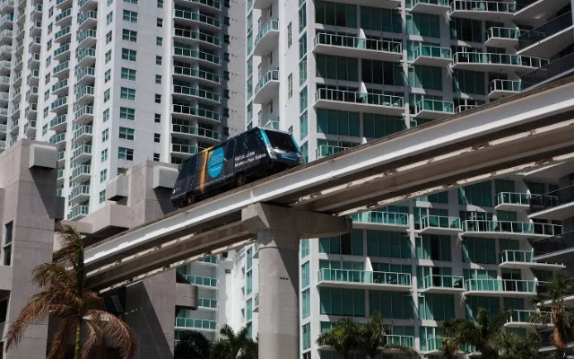 Miami Metromover near downtown