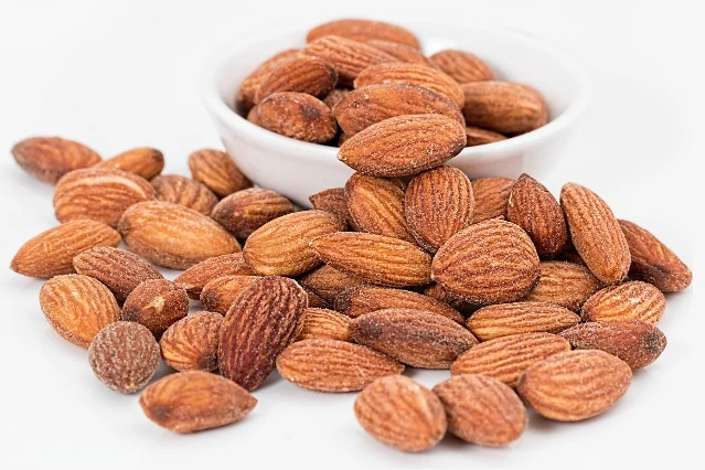 Roasted almonds and nuts — a shelf-stable, low-GI snack option for desk fueling