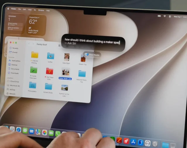 Siri AI 在 Mac Spotlight 中集成展示,用户通过文字输入与 AI 对话,AI 跨应用理解上下文