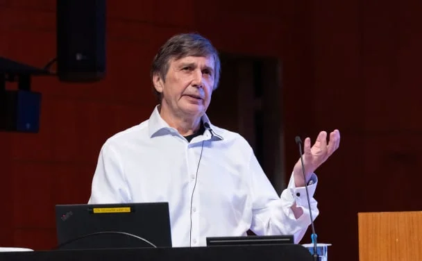 Andre Geim speaking at HKU