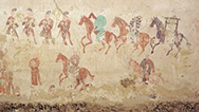 第100窟壁画局部,横向队列与人物姿态清晰可辨